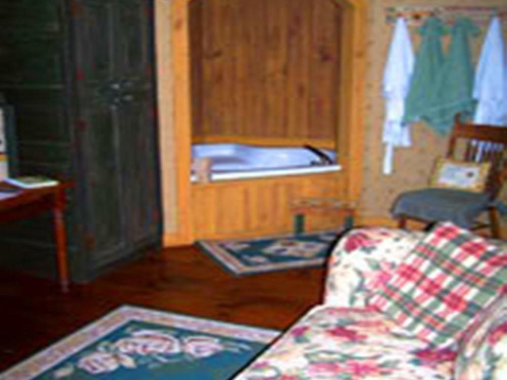 The Inn At Narrows Creek DuBois Room photo